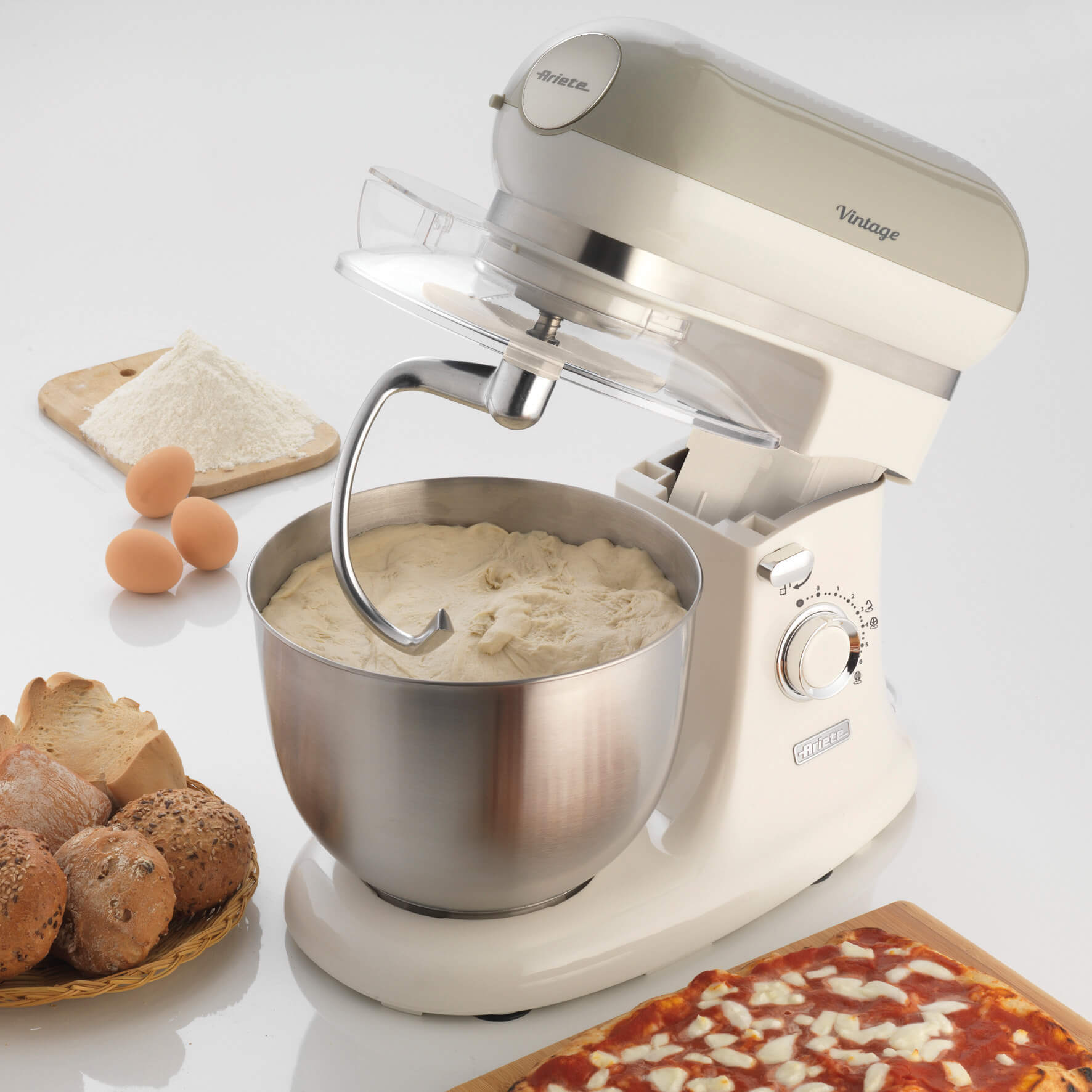 Planetary mixer Beige Vintage mixer Ariete
